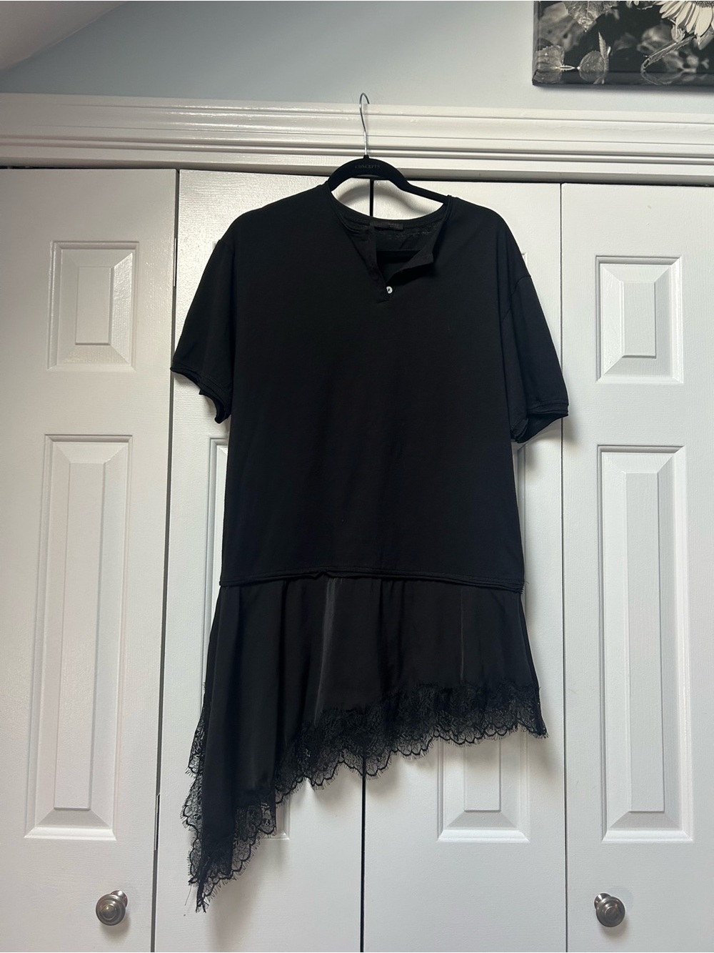 Zara Black Short-Sleeve Top with Lace Asymmetric Hem